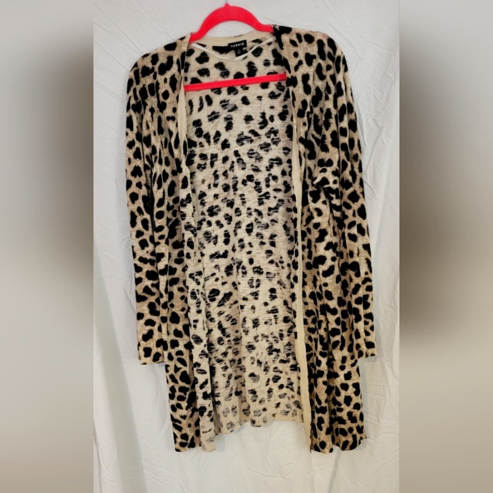 Torrid Leopard Print Cardigan size 2